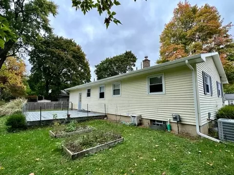 116 Lincoln St, Marshall, MI 49068 photo 4
