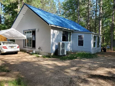 4792 N Peacock Trl, Irons, MI 49644