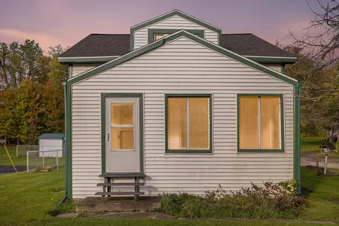 2517 Douglas Ave, Kalamazoo, MI 49007