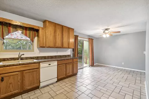 3713 Fairview Ave, Jackson, MI 49203 photo 11