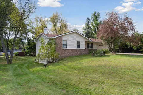 3713 Fairview Ave, Jackson, MI 49203 photo 2