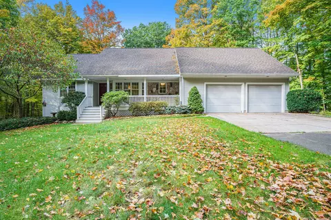 7959 Kraft Ave SE, Caledonia, MI 49316