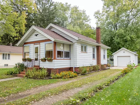 434 Wilson Ave, Parchment, MI 49004