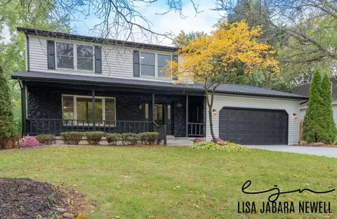 2151 Burning Tree Dr SE, Grand Rapids, MI 49546
