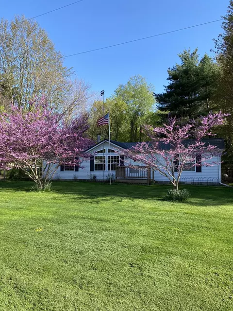 11628 Co Rd 653, Gobles, MI 49055