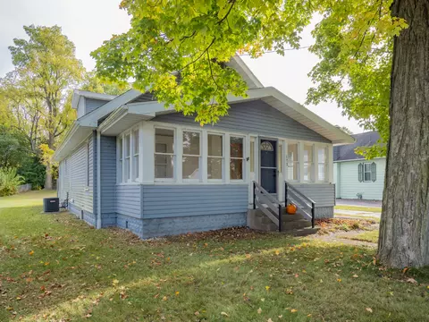 123 Sutherland Ave, Watervliet, MI 49098