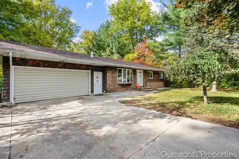 355 S Hawley St, Shelby, MI 49455