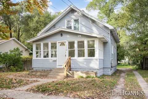 1170 Allen Ave, Muskegon, MI 49442
