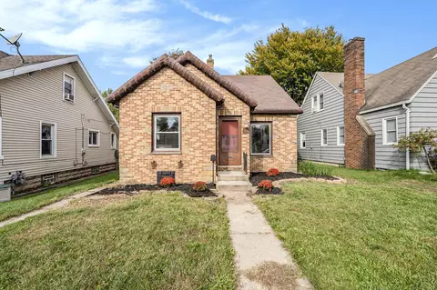 1247 Whiting St SW, Wyoming, MI 49509