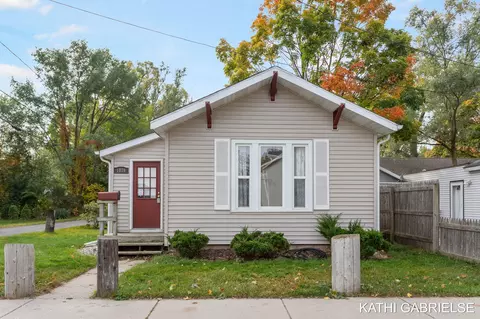 1879 Fair Ave, Muskegon, MI 49441