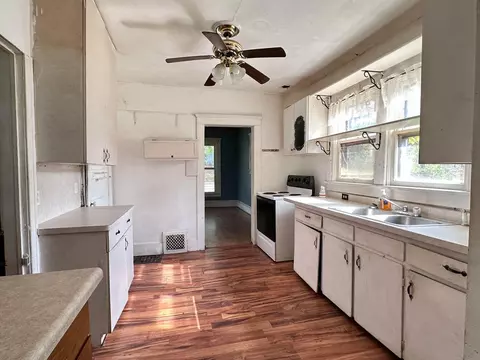 734 Irving St, Jackson, MI 49202 photo 12