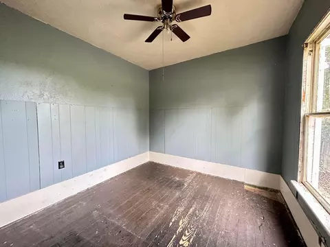 734 Irving St, Jackson, MI 49202 photo 9