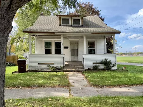 734 Irving St, Jackson, MI 49202