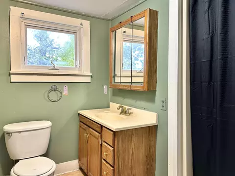 808 N Bridge St, Belding, MI 48809 photo 10