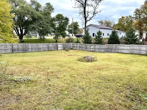 808 N Bridge St, Belding, MI 48809 photo 19