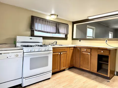 808 N Bridge St, Belding, MI 48809 photo 13