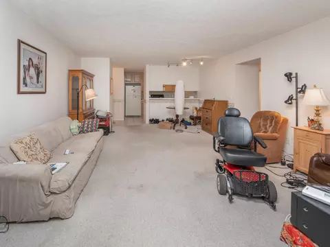 384 Westbrook Ct, Marshall, MI 49068 photo 5