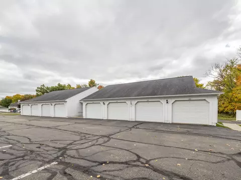 384 Westbrook Ct, Marshall, MI 49068 photo 18
