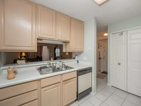 384 Westbrook Ct, Marshall, MI 49068 photo 7
