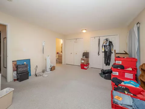 384 Westbrook Ct, Marshall, MI 49068 photo 9