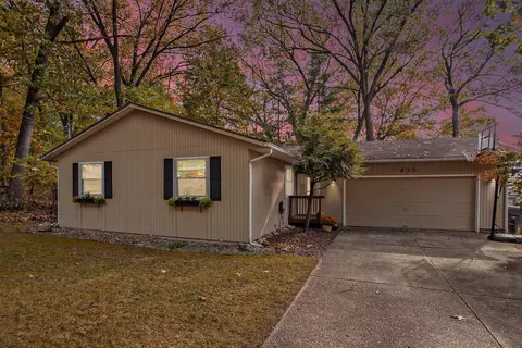 430 Homecrest Ave, Kalamazoo, MI 49001