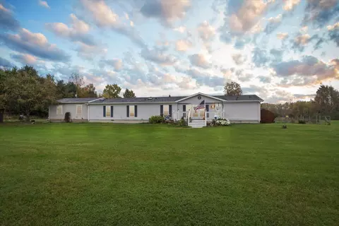 6925 Jones Rd, Jackson, MI 49201