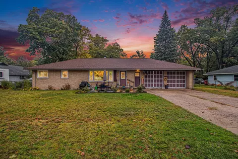 1854 Mclaughlin Ave, Muskegon, MI 49442