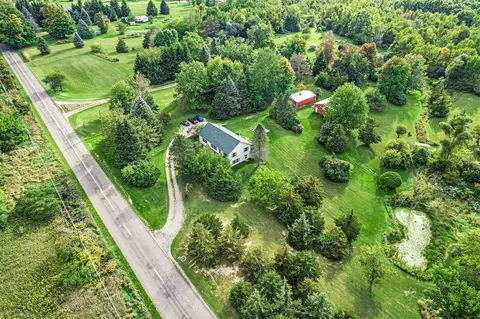 2260 Osseo Rd S, Osseo, MI 49266
