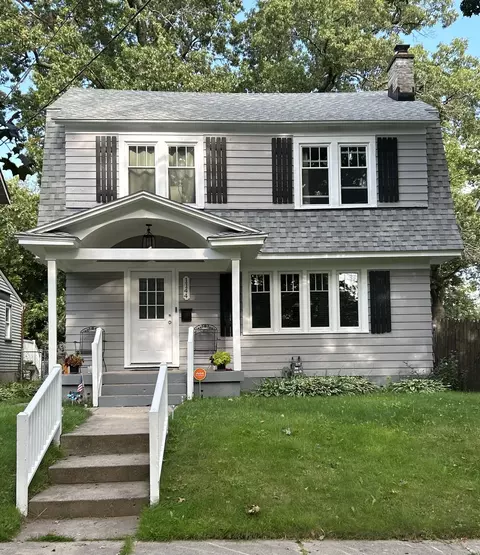 1144 Benjamin Ave SE, Grand Rapids, MI 49506
