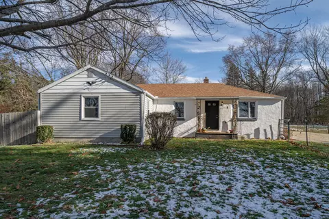12860 Sonoma Rd, Battle Creek, MI 49015