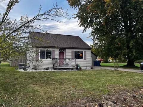 227 Carmen Dr, Spring Lake, MI 49456