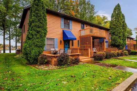 5576 N Watervliet Rd #17, Watervliet, MI 49098