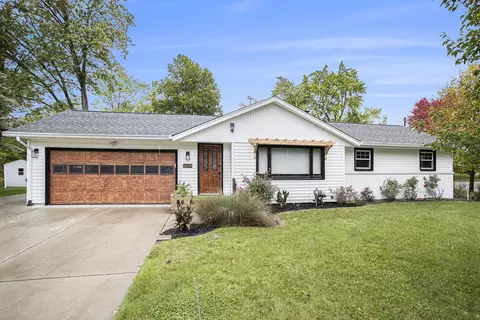 6635 Bluegrass St, Portage, MI 49024