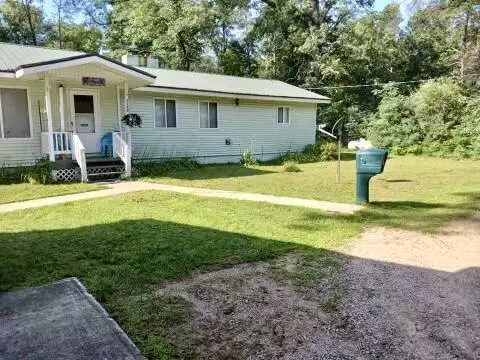 2259 E 40th St, Idlewild, MI 49642