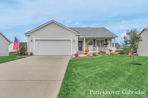 6935 Shady Knoll Dr SE, Caledonia, MI 49316