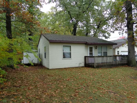 2374 Vine Ave, Muskegon, MI 49442