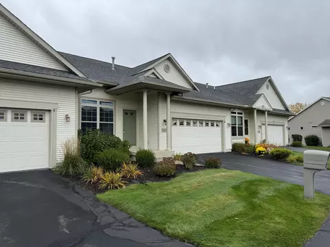 1167 Kensington St NW, Grand Rapids, MI 49534