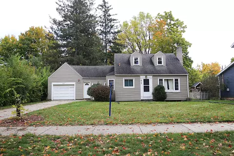 617 East St, Three Rivers, MI 49093