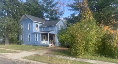 336 N Main St, Evart, MI 49631
