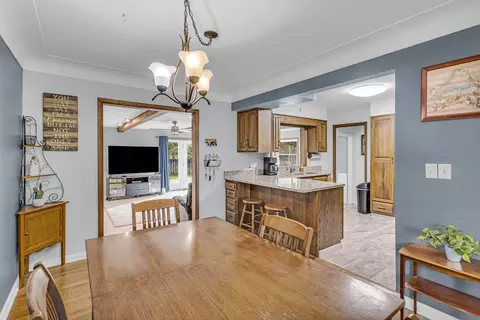 2527 Dorvin Dr, Jackson, MI 49201 photo 12