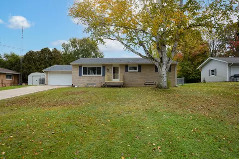 2527 Dorvin Dr, Jackson, MI 49201