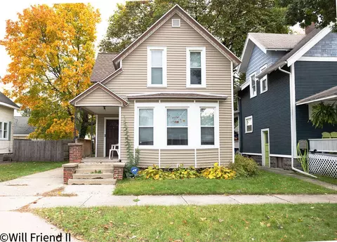 1116 Tamarack Ave NW, Grand Rapids, MI 49504