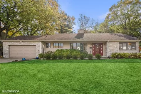 44 Cass St, South Haven, MI 49090