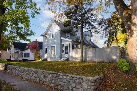 710 S Pleasant St, Jackson, MI 49203 photo 3