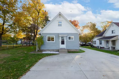 710 S Pleasant St, Jackson, MI 49203 photo 5
