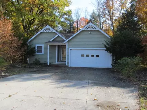 114 S Branch Ln, Hesperia, MI 49421