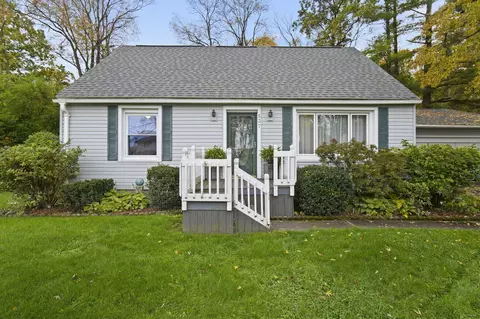 537 Newell Ave, Jackson, MI 49202 photo 3