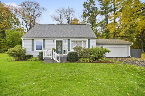 537 Newell Ave, Jackson, MI 49202
