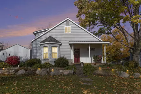 136 Cliff St, Muir, MI 48860