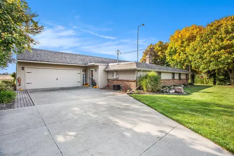 3142 6 Mile Rd NW, Grand Rapids, MI 49544